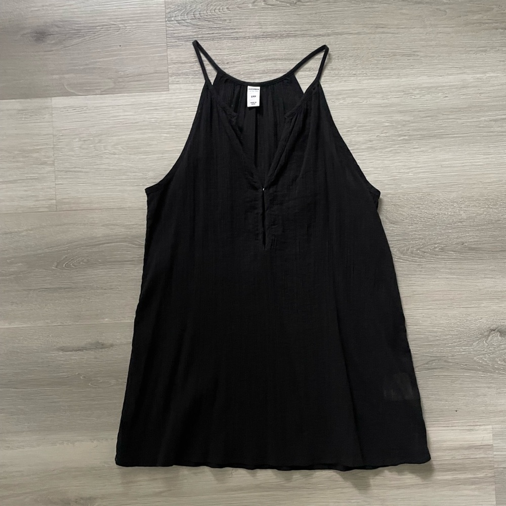 Old Navy Women’s black sleeveless shirt